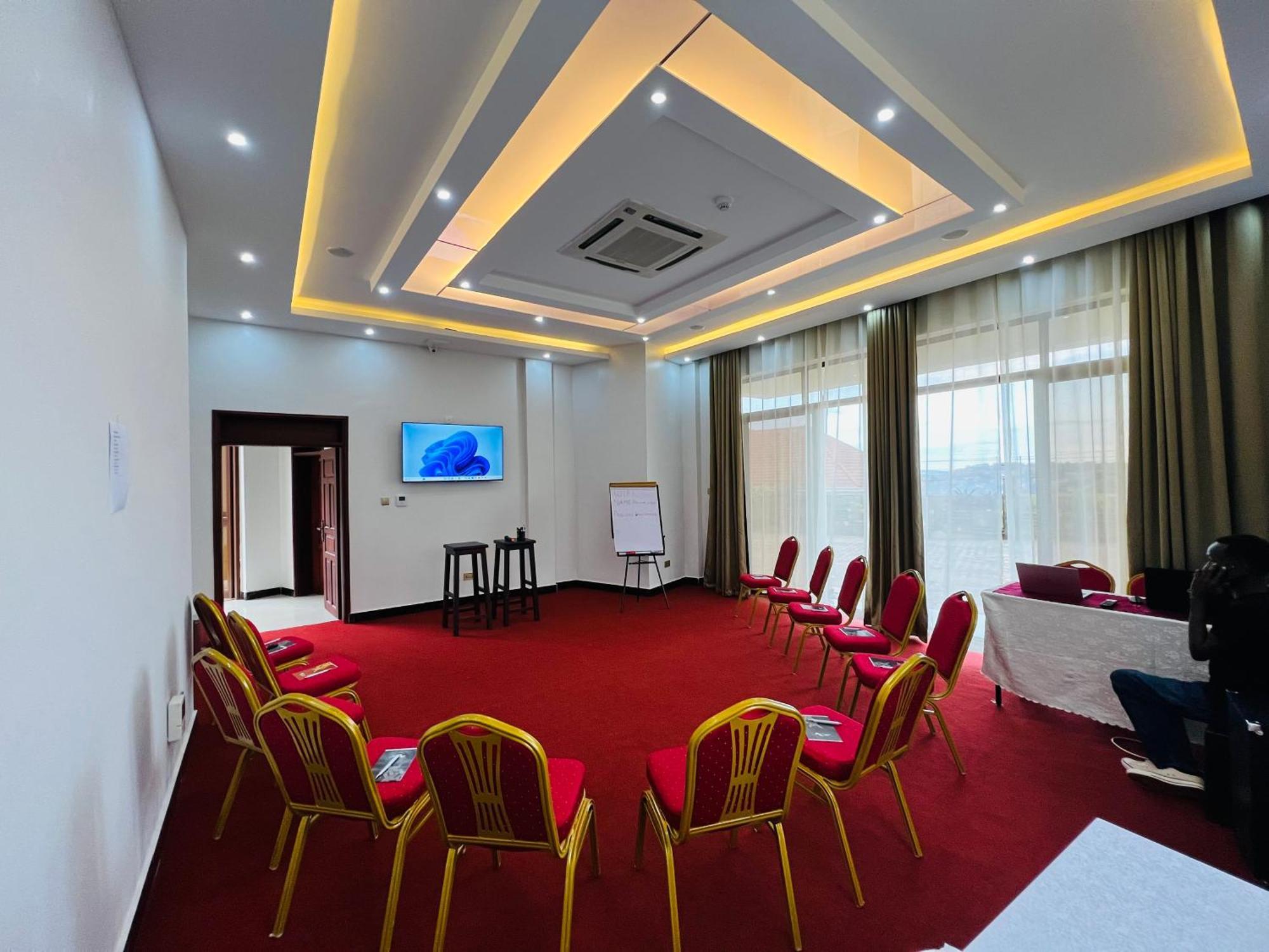 Precious Villas Lubowa ภายนอก รูปภาพ