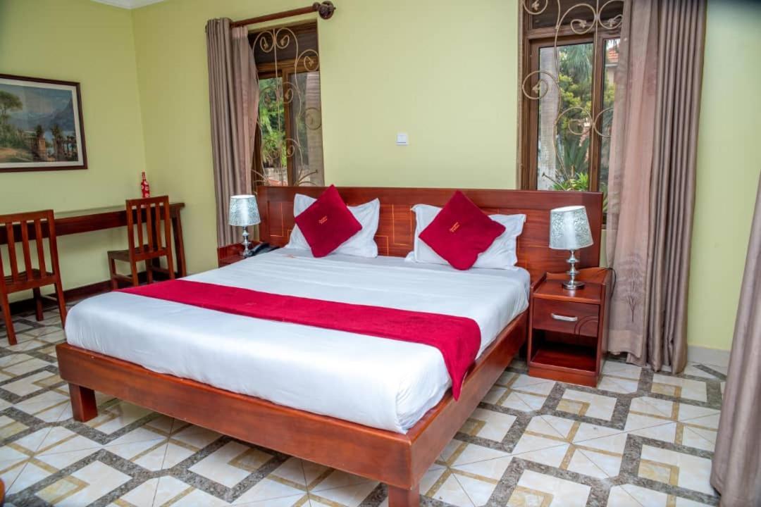 Precious Villas Lubowa ภายนอก รูปภาพ